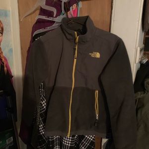 Girls north face size 10/12